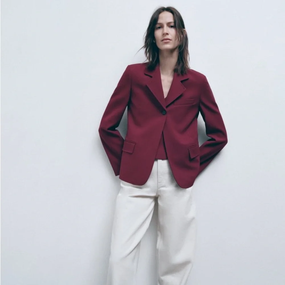 Zara Set - Wine Buttoned Tailored Blazer & Sweetheart Neckline Bustier - Picture 11 of 16